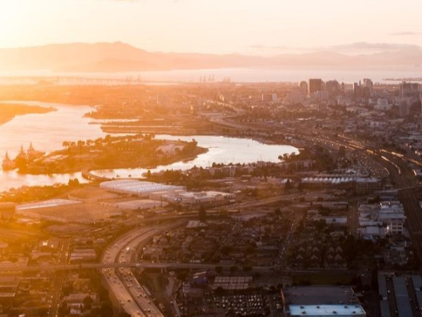 為什么皇迪A2L不銹鋼智能鎖更適合沿海地區(qū)使用？